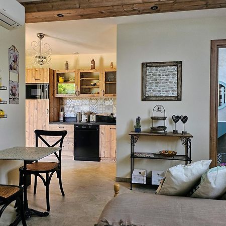 Charmant Studio Pres De La Plage Avec Jacuzzi Et Terrasse Privative Villeneuve-Loubet Dış mekan fotoğraf